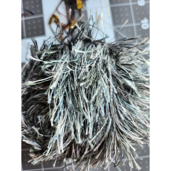 4 New Skeins of Various Yarns Made in Italy B47 - Picture 5 of 5